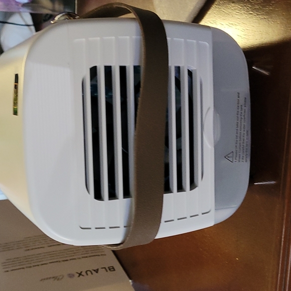 Desktop AC - Picture 9 of 11